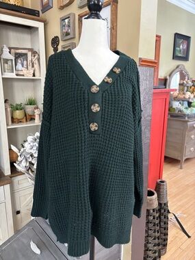 🆕 Maurice’s Dark Green V-Neck Button Waffle Knit Sweater
